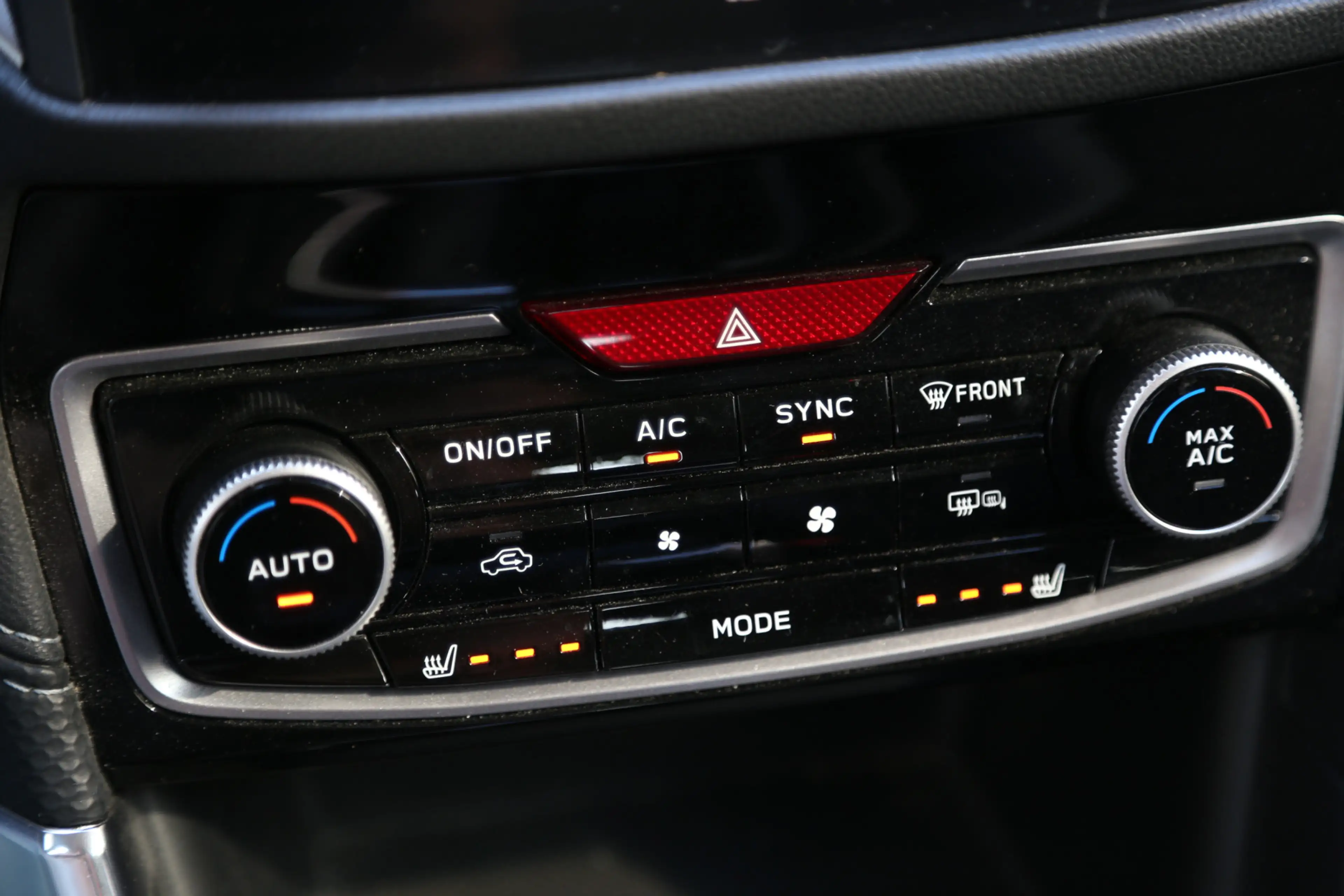 Subaru Forester 2.0i e-BOXER Luxury Navi Camera ACC LED — photo 10