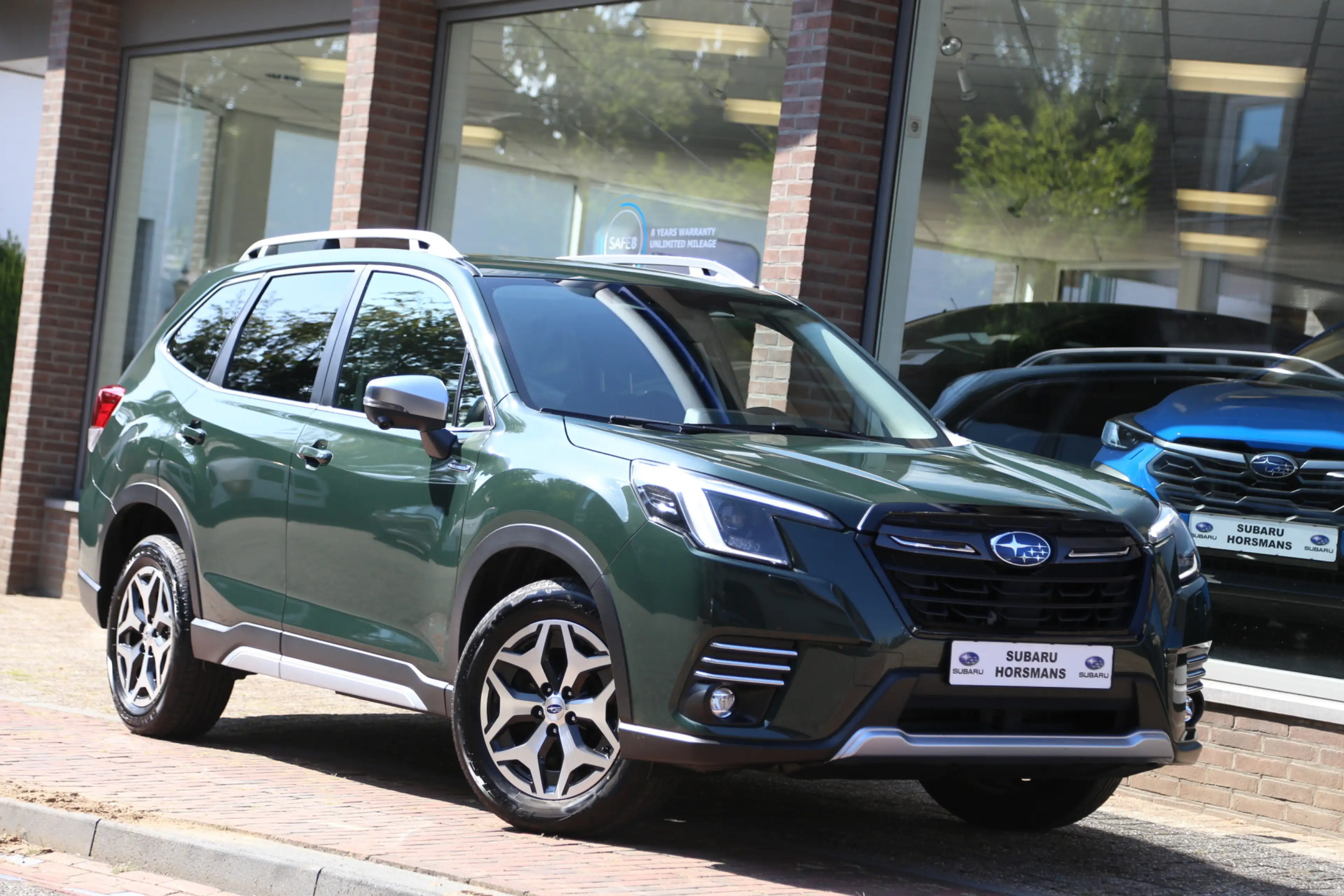 Subaru Forester 2.0i e-BOXER Luxury Navi Camera ACC LED