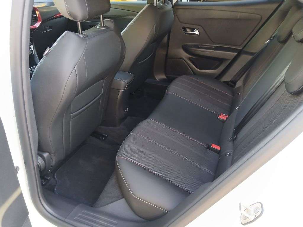 Opel Mokka E