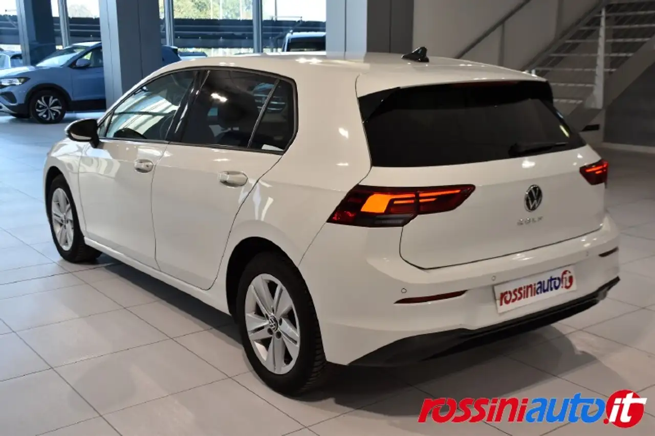 2023 Volkswagen Golf 8 1.5 TSI 131 CV LIFE + I.Q LED PERFORMANCE + NAVI + RETROCAMERA + VETRI PRIVACY + LOUNGE PACK - 3XCLIMA - SENSORI, photograph 4
