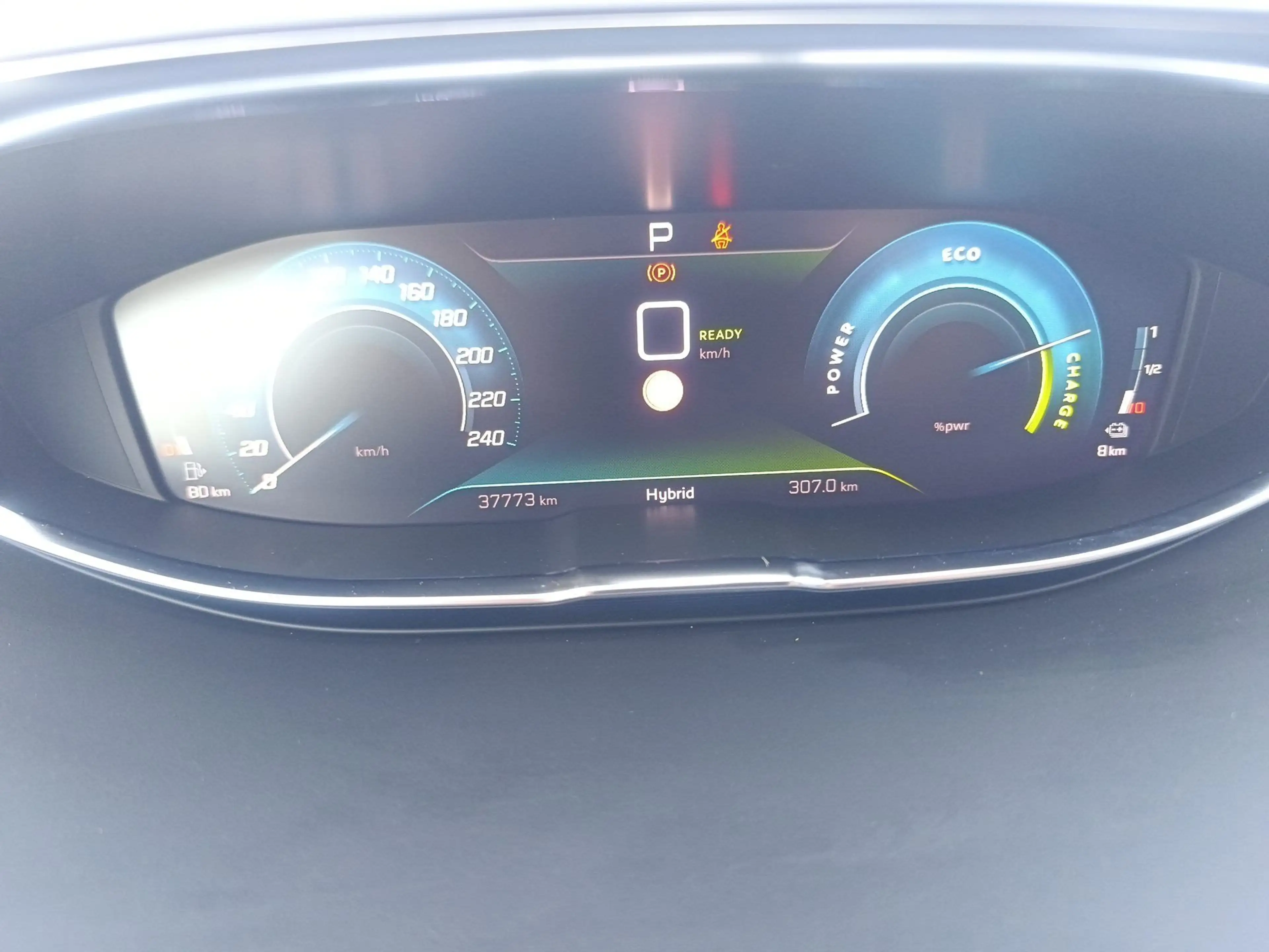 Peugeot Others 3008 Hybrid 225 (Plug-In) e-EAT8 Allure Navi — photo 5