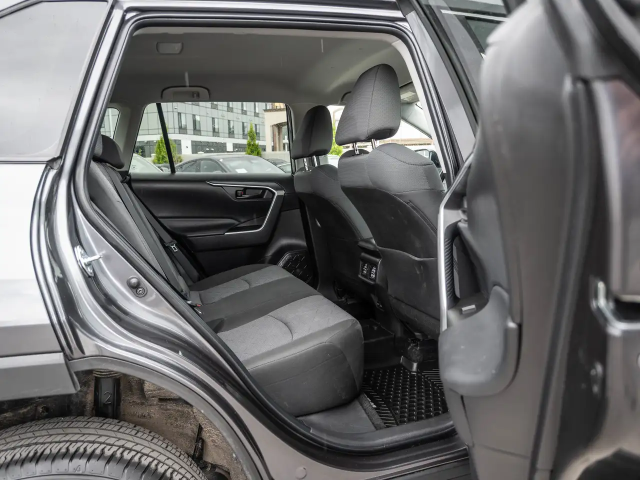 Toyota RAV 4 снимка Toyota RAV 4