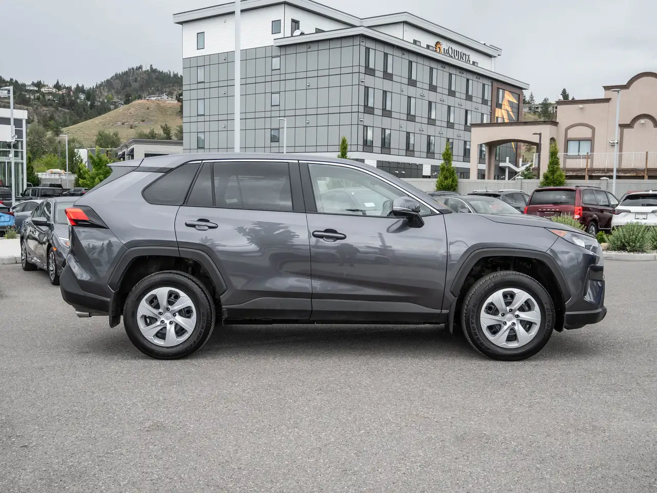 Toyota RAV 4 снимка Toyota RAV 4