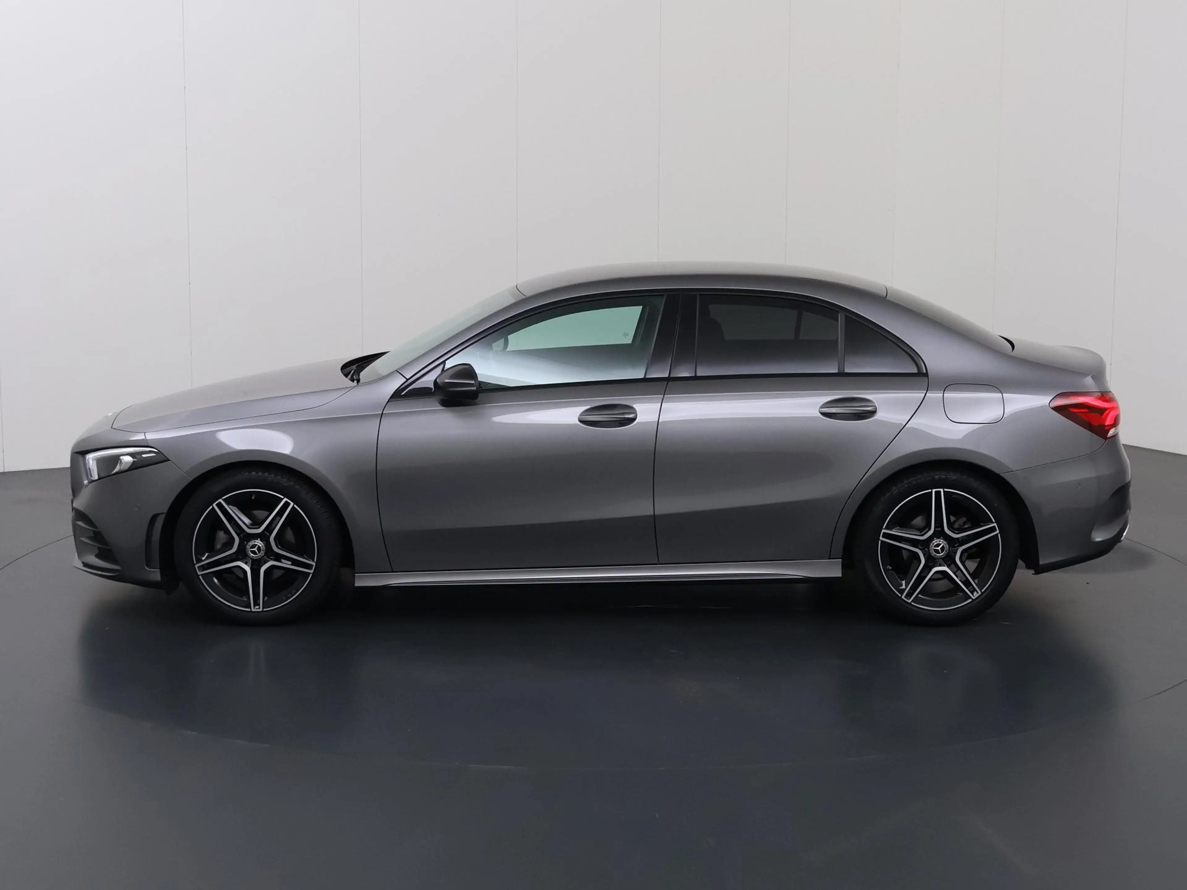 Mercedes-Benz A 180 Business Solution AMG | Night | Parkassistent | Sp — photo 5
