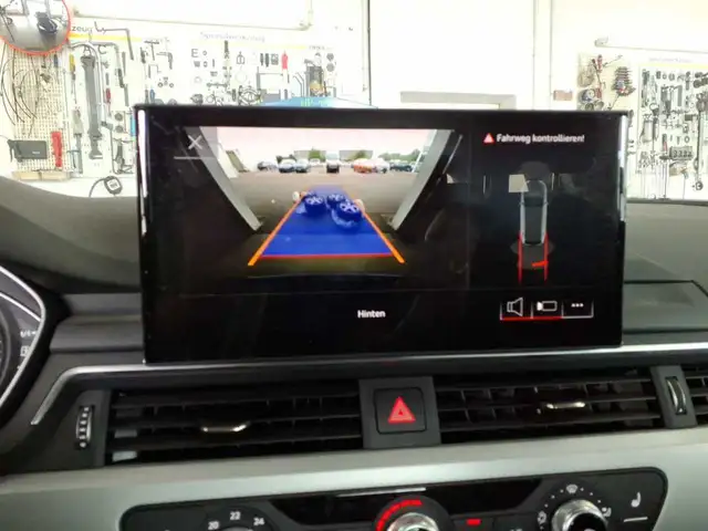 Audi A4 view 12