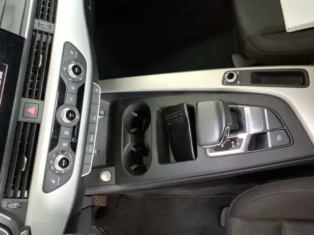Audi A4 view 10
