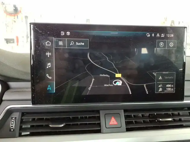 Audi A4 view 11