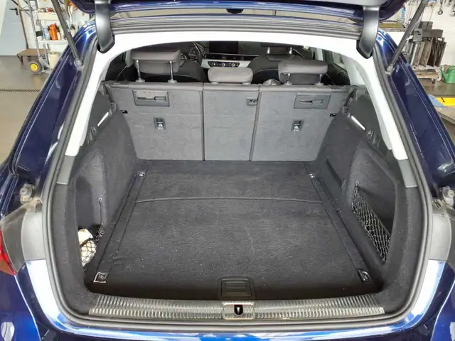 Audi A4 view 15