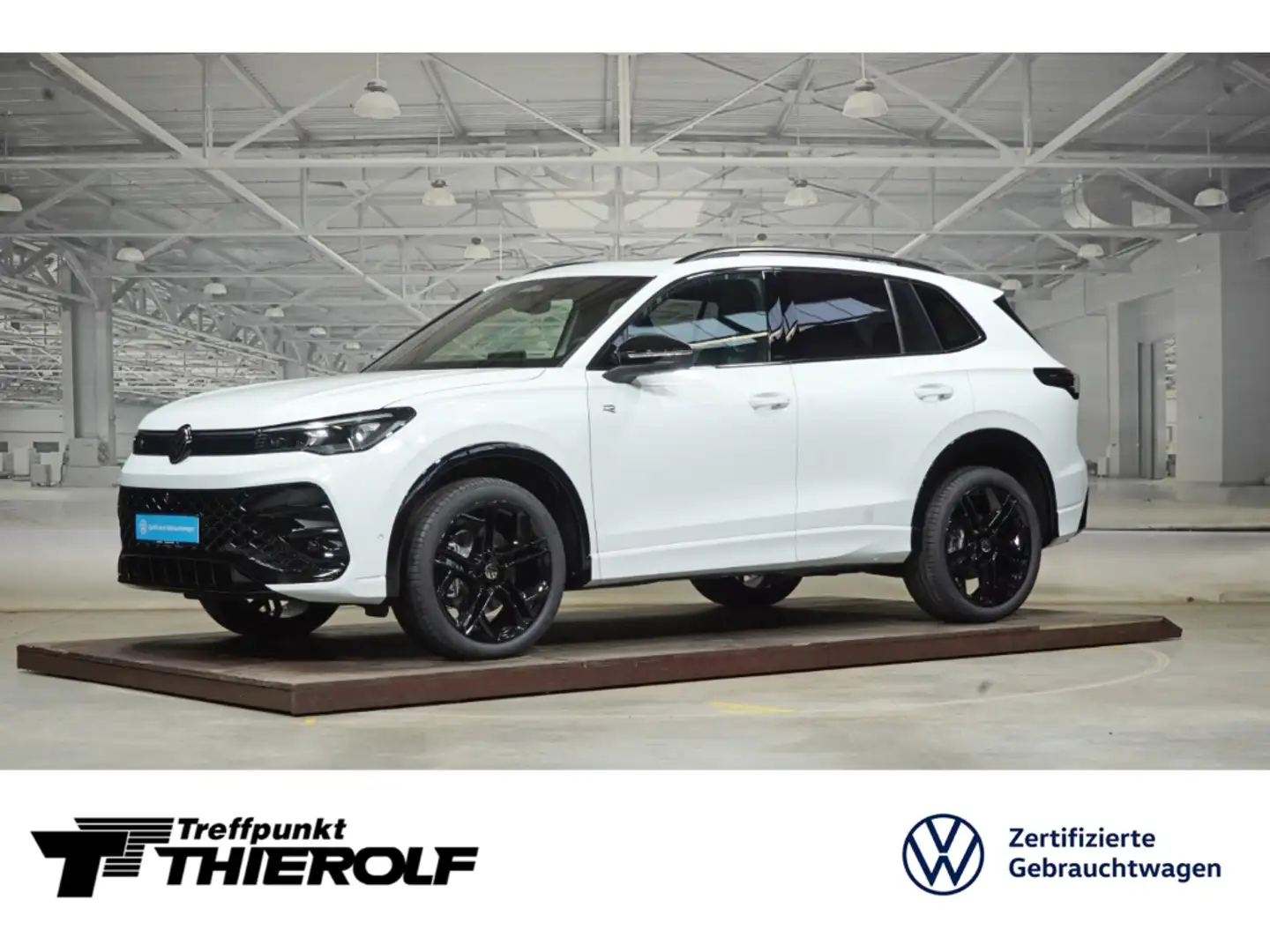 Volkswagen Tiguan R-Line 2.0 TDI 4M PANO AHK IQ.DRIVE 20-Zoll Blanc - 1