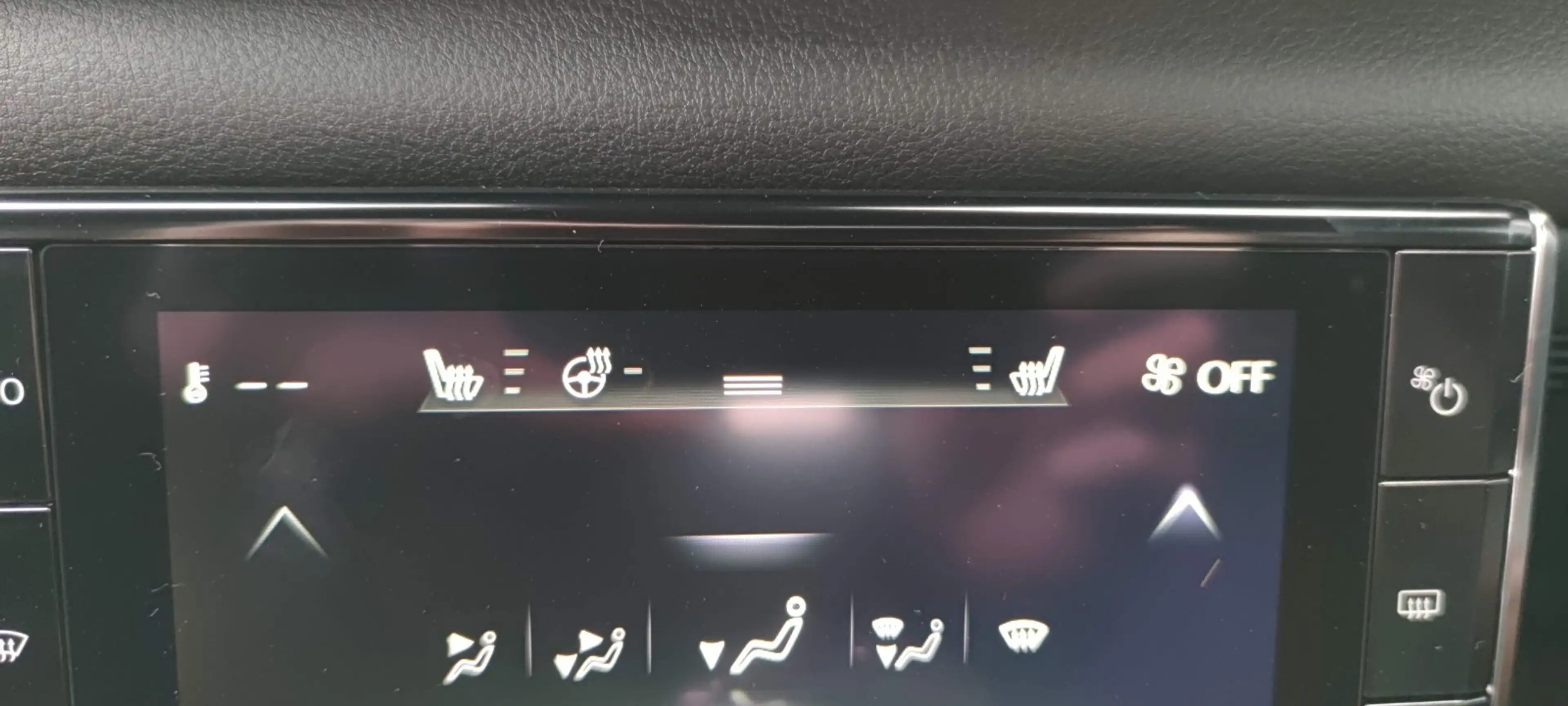 Mazda MX-30 35,5 kWh e-SKYACTIV 145 PS — photo 13