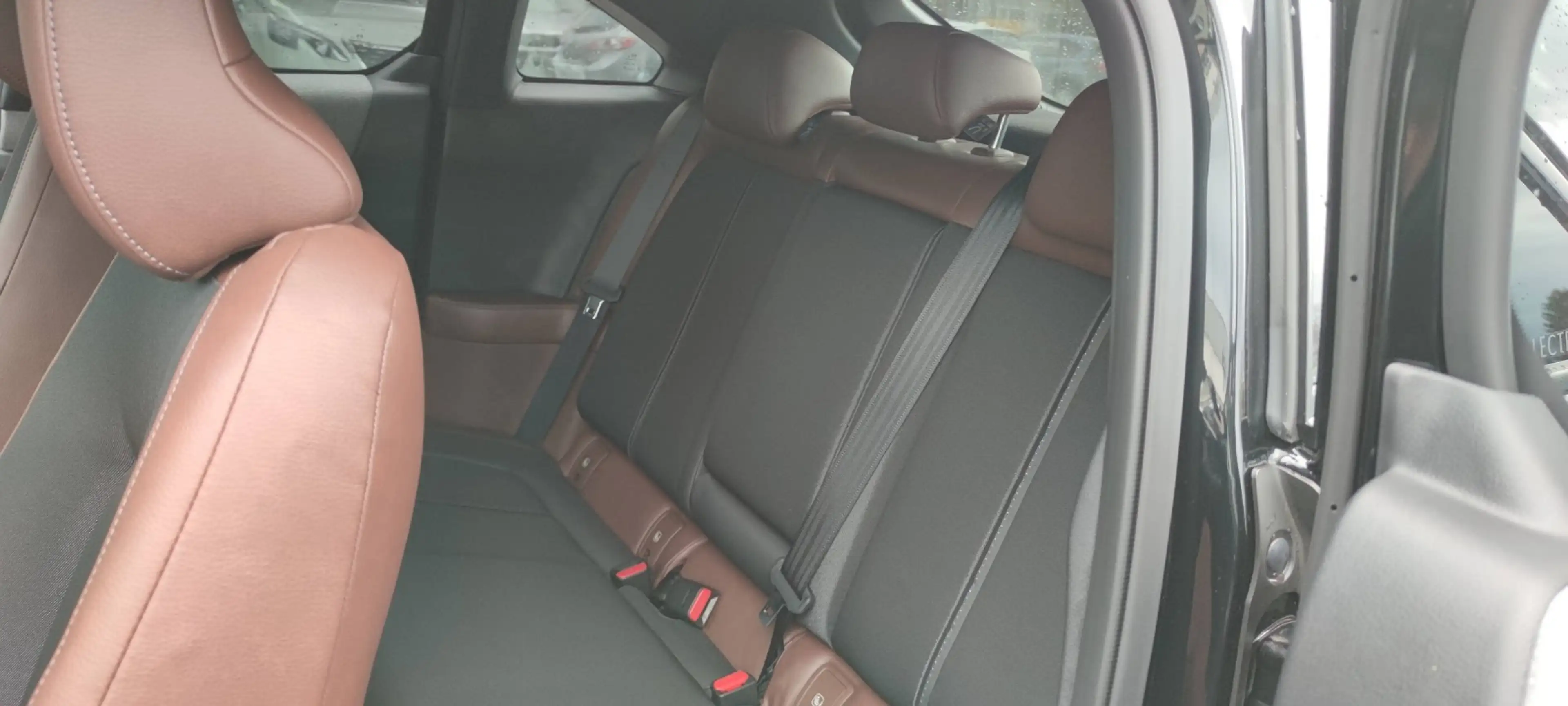 Mazda MX-30 35,5 kWh e-SKYACTIV 145 PS — photo 7