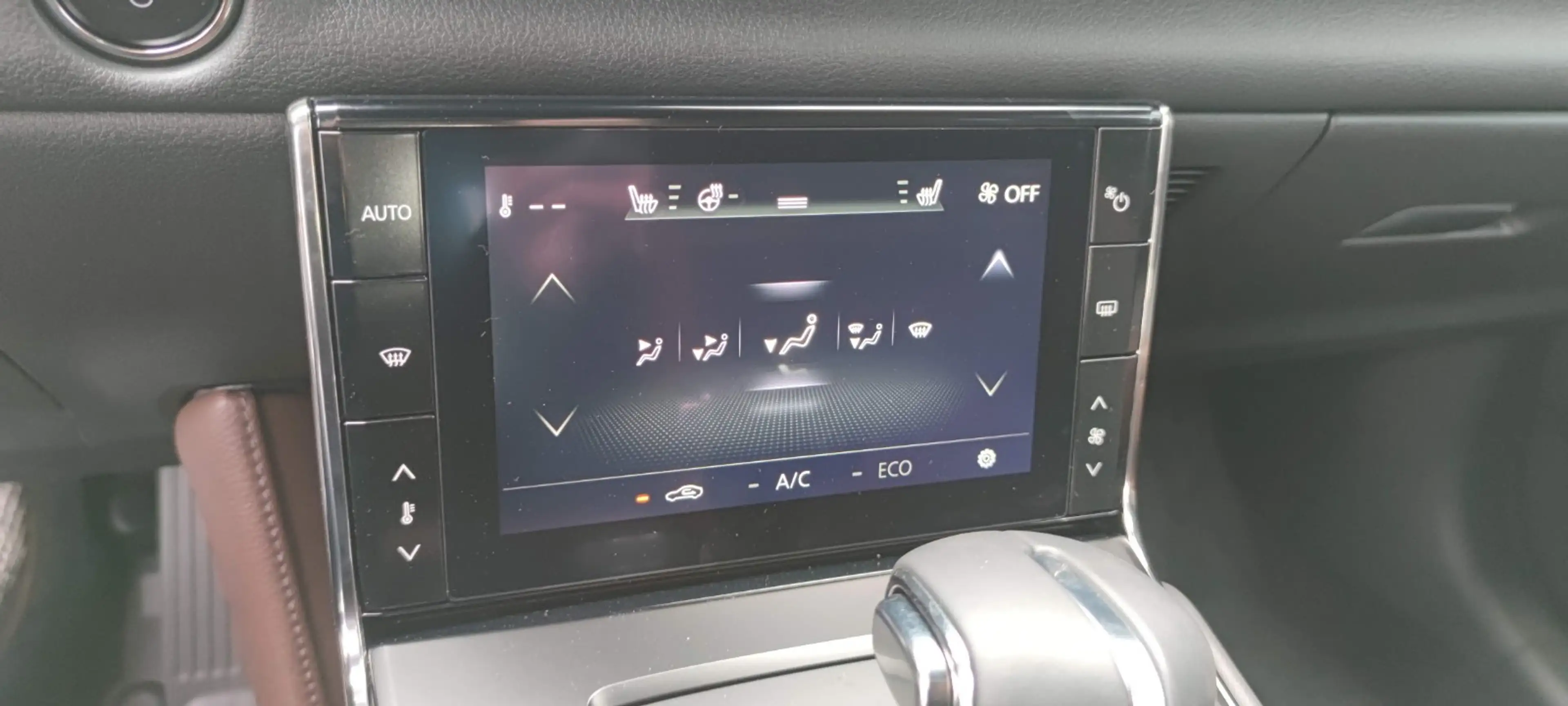 Mazda MX-30 35,5 kWh e-SKYACTIV 145 PS — photo 12