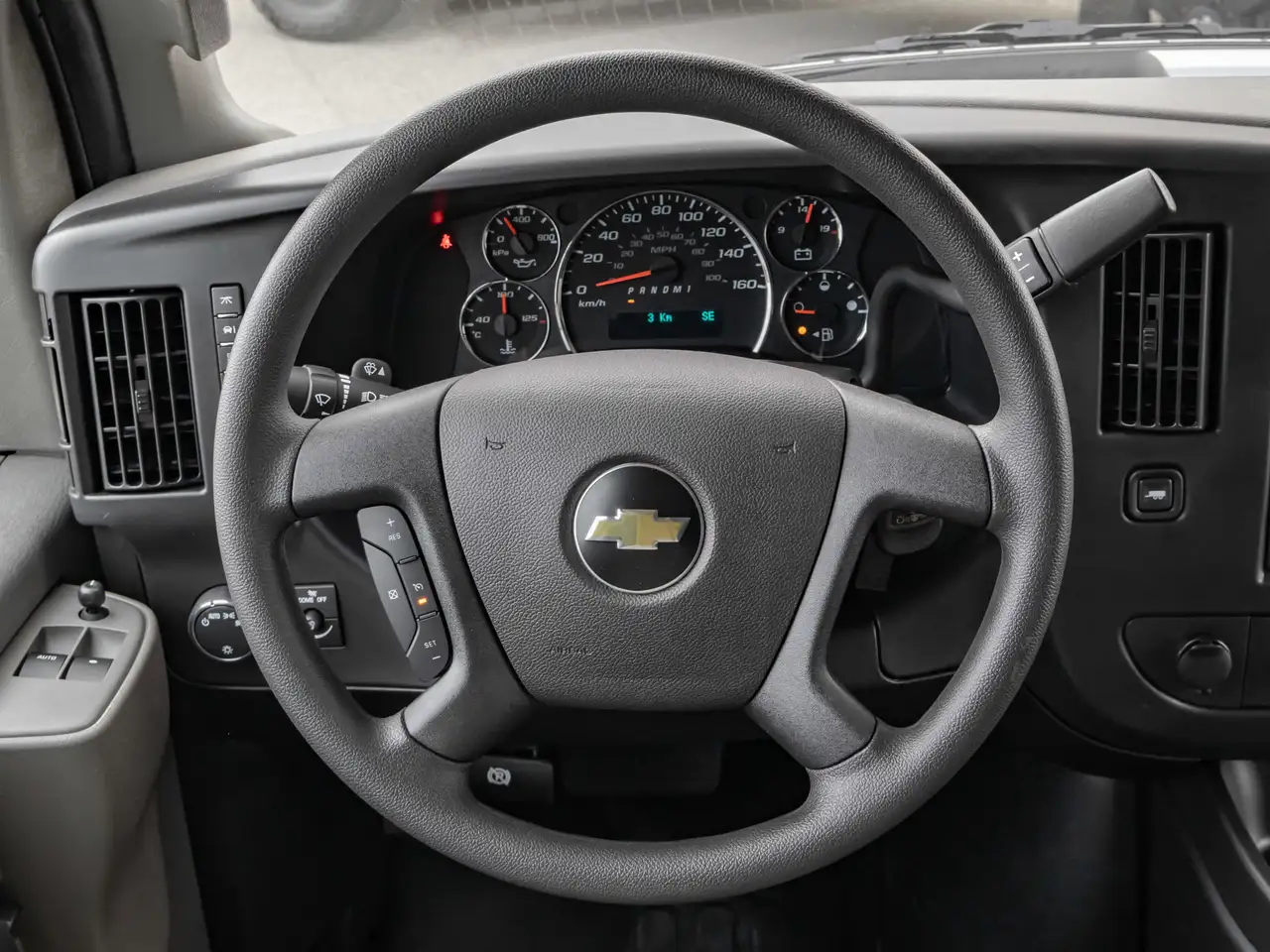 Chevrolet Express 3500 снимка Chevrolet Express 3500