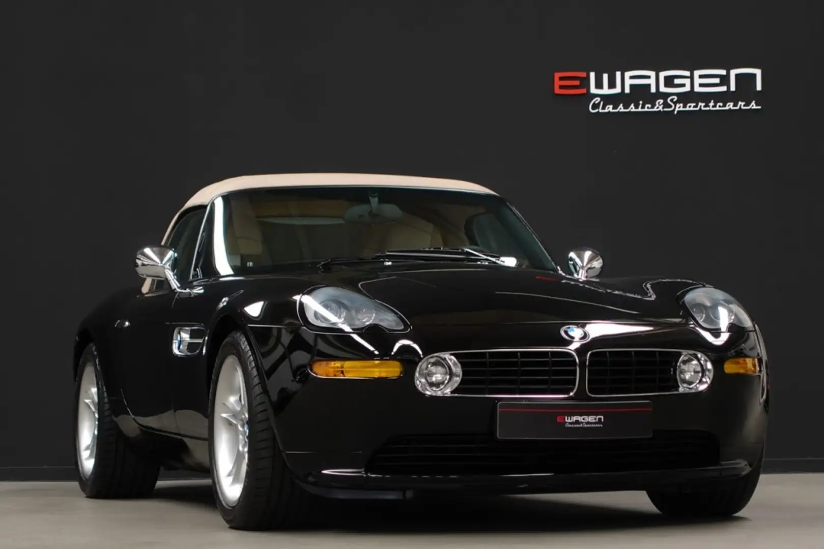 BMW Z8 Schwarz - 1