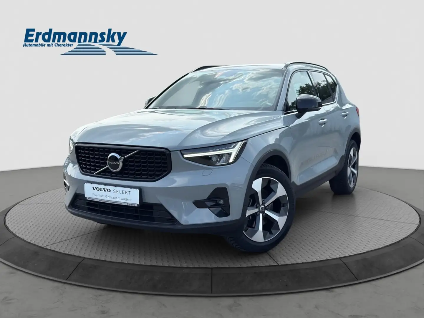 Volvo XC40 B4 Plus Dark/Navi/LED/Kamera/19Zoll/hzb.FS Klima Gris - 1