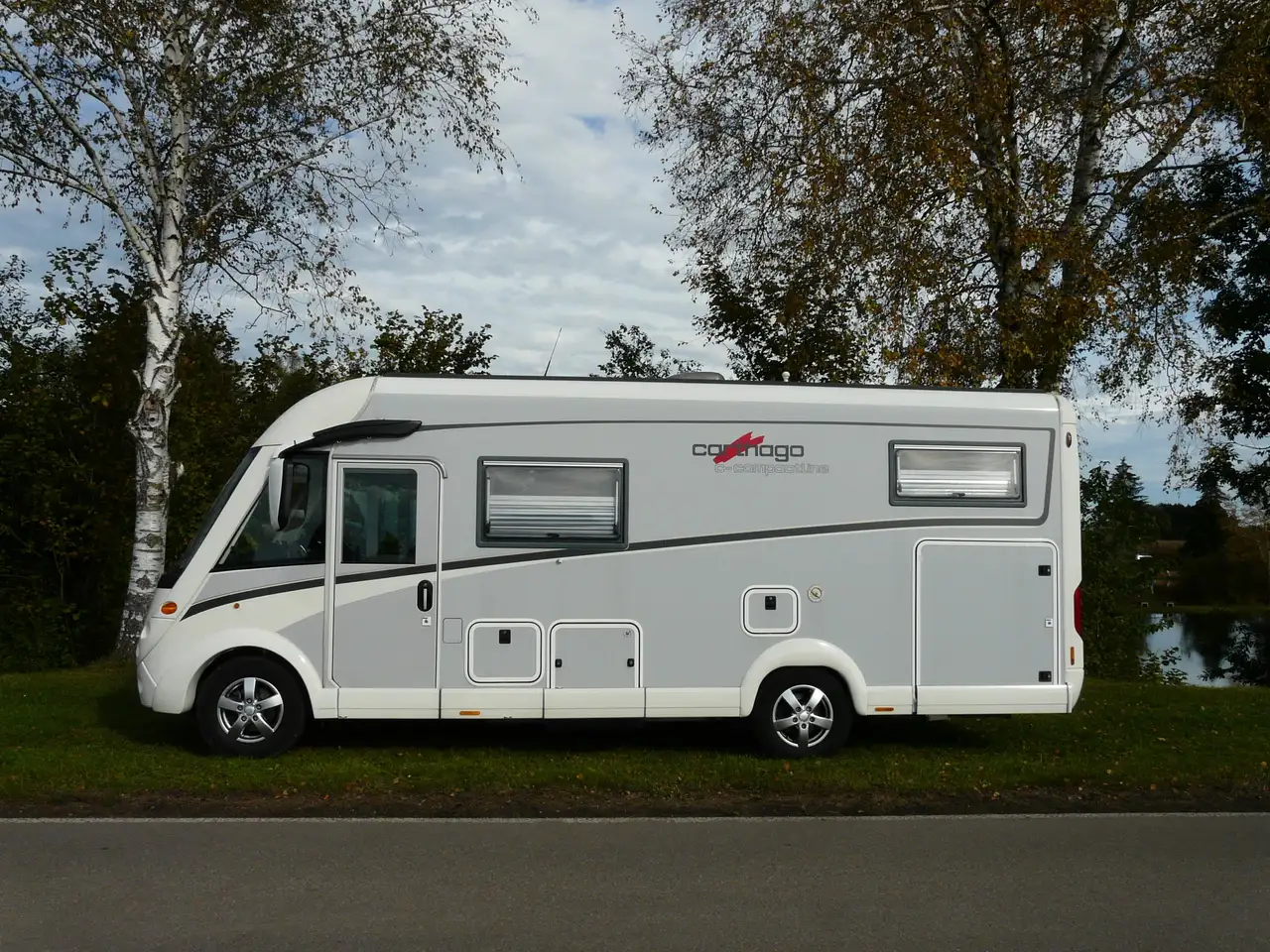 Caravans-Wohnm Carthago
