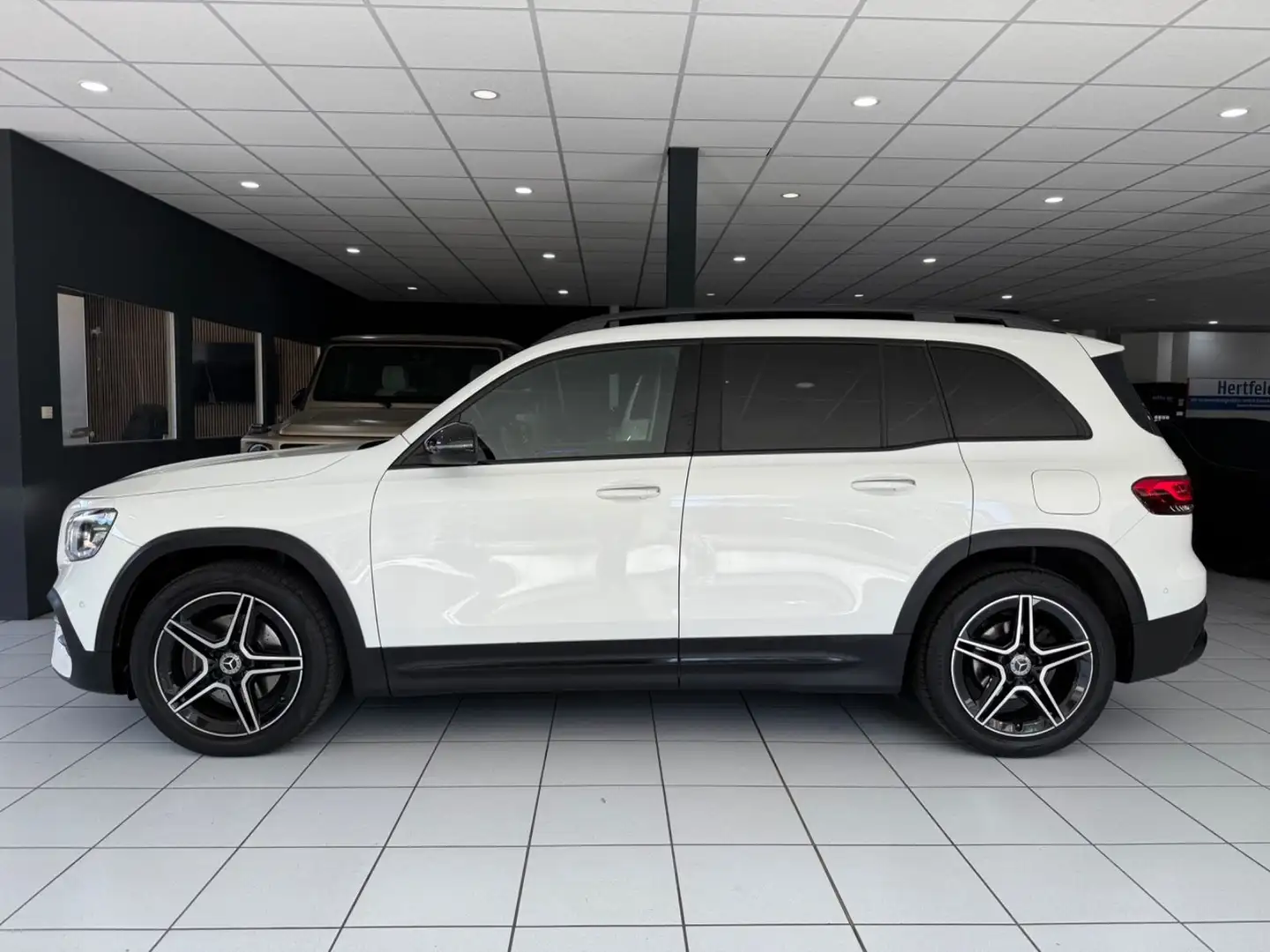 Mercedes-Benz GLB 200 d*AMG-LINE*PANO*MEMORY*BURM*KEYLESS*MBEAM Blanc - 2