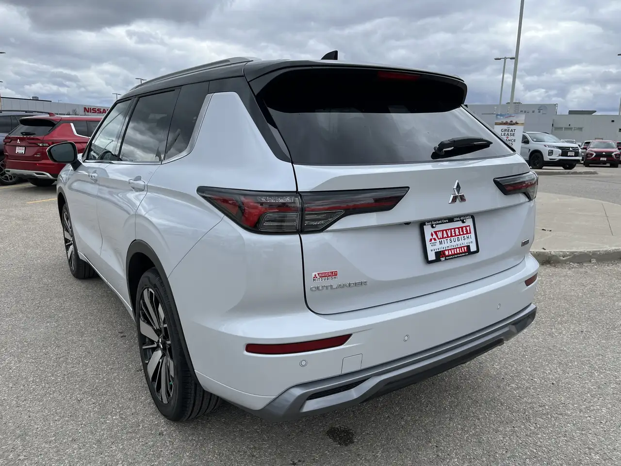 Mitsubishi Outlander снимка Mitsubishi Outlander