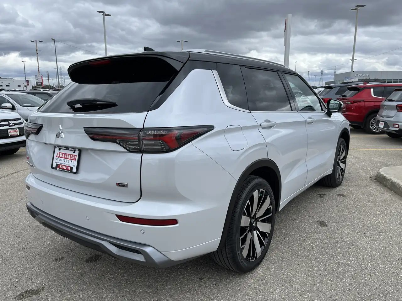 Mitsubishi Outlander снимка Mitsubishi Outlander