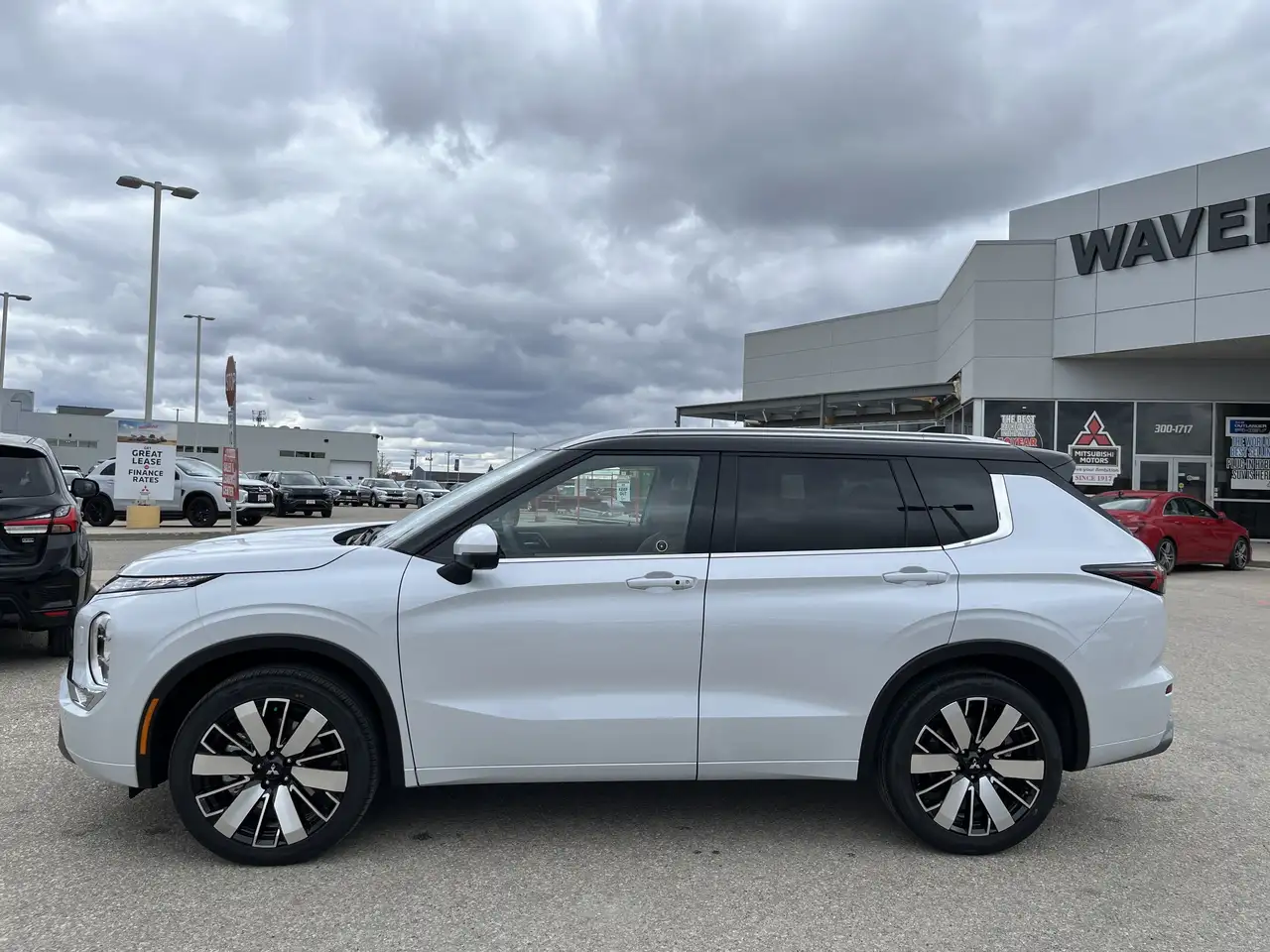 Mitsubishi Outlander снимка Mitsubishi Outlander