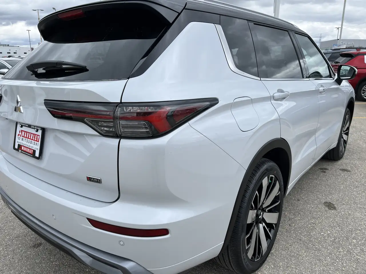 Mitsubishi Outlander снимка Mitsubishi Outlander