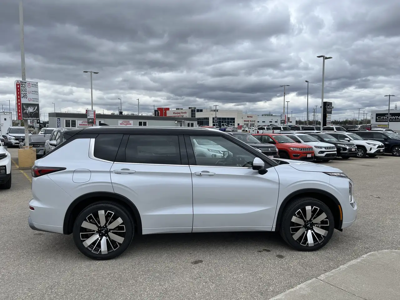 Mitsubishi Outlander снимка Mitsubishi Outlander
