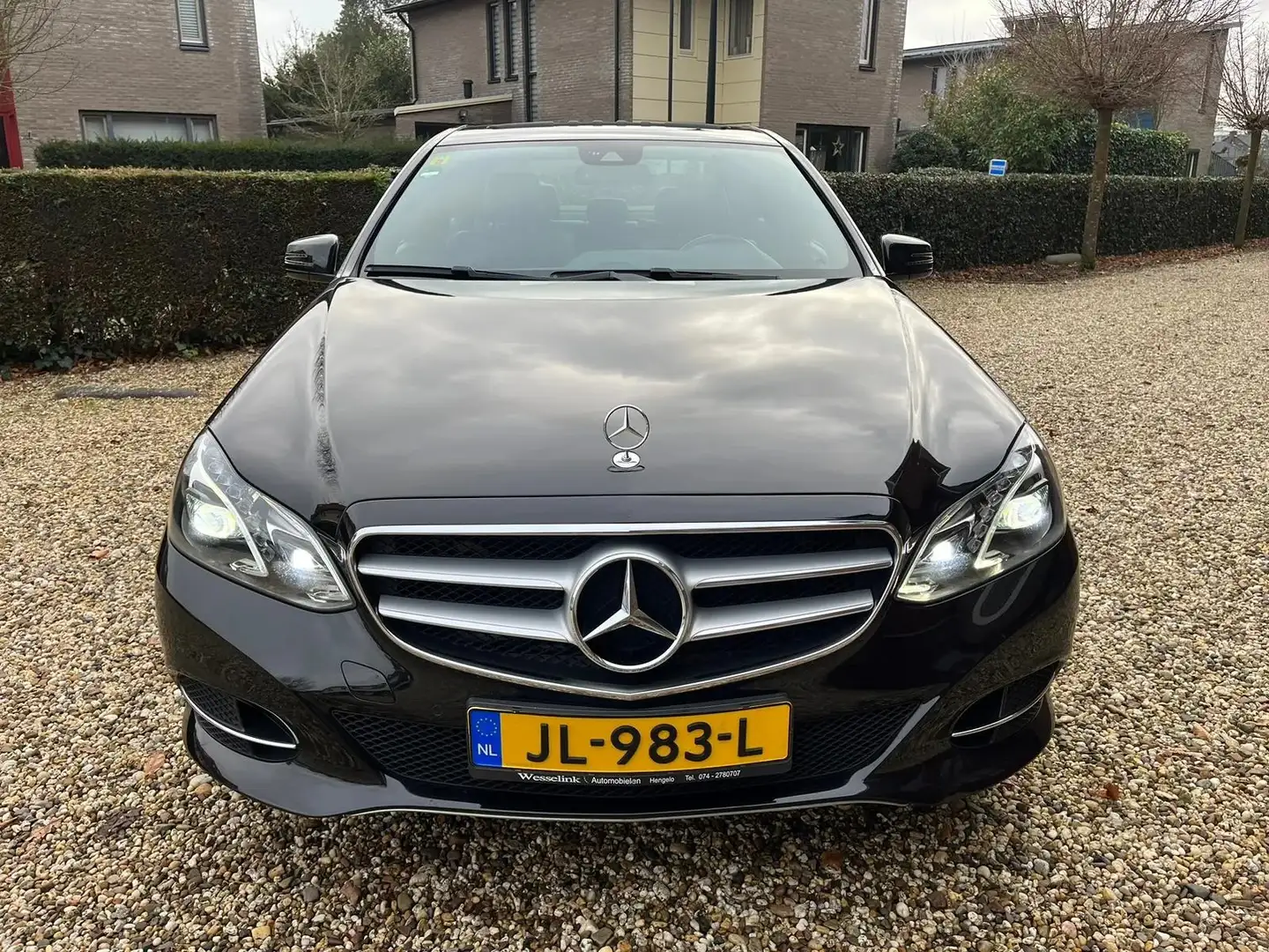 Mercedes-Benz E 250 BlueTEC 4MATIC Avantgarde Noir - 2