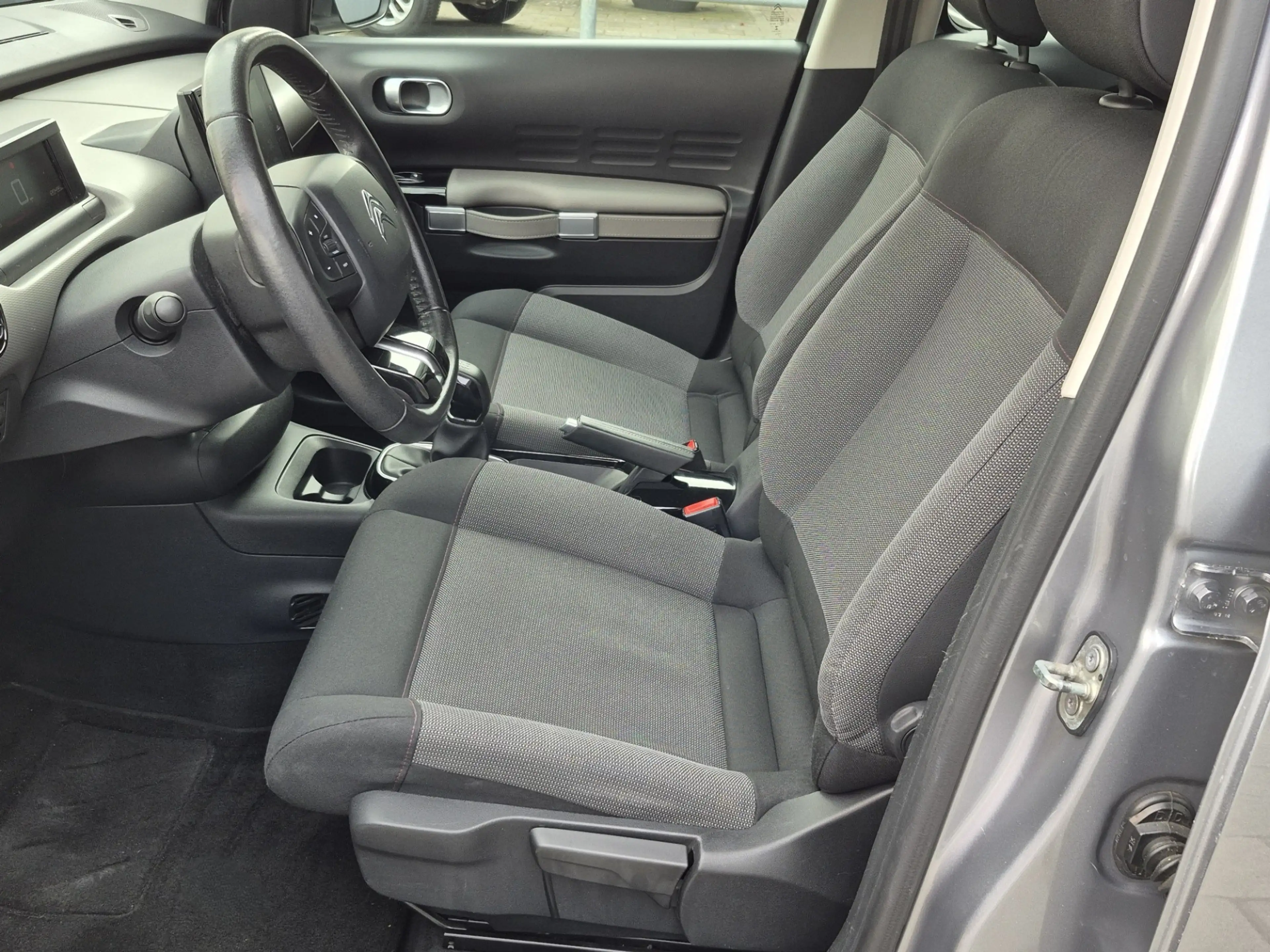 Citroen C4 Cactus BWJ 2018 | 1.2PT 111PK Business NL AUTO | CLIMA | — photo 4