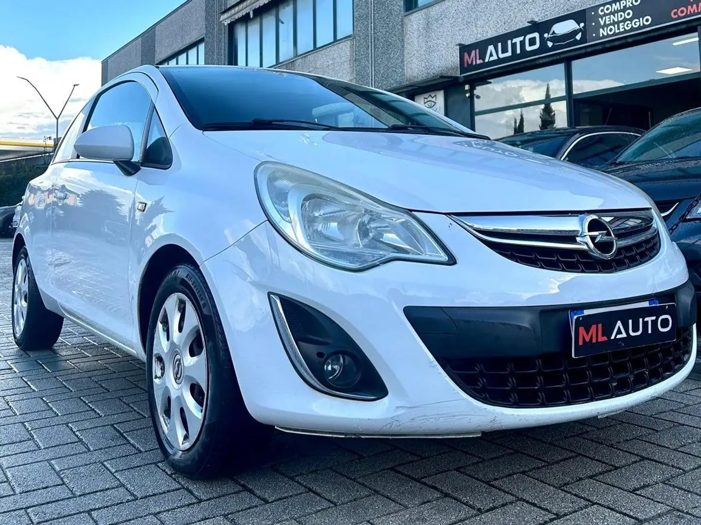Opel Corsa Corsa IV 2010 3p 1.2 b-Color Bianco - 2