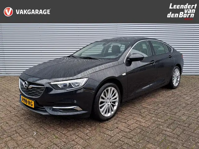 Opel Insignia Grand Sport 1.5 Turbo Business Executive | Apple C