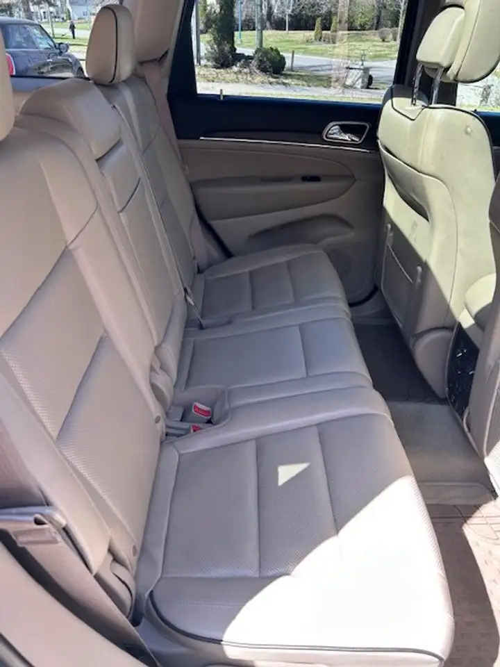 Jeep Grand Cherokee снимка Jeep Grand Cherokee