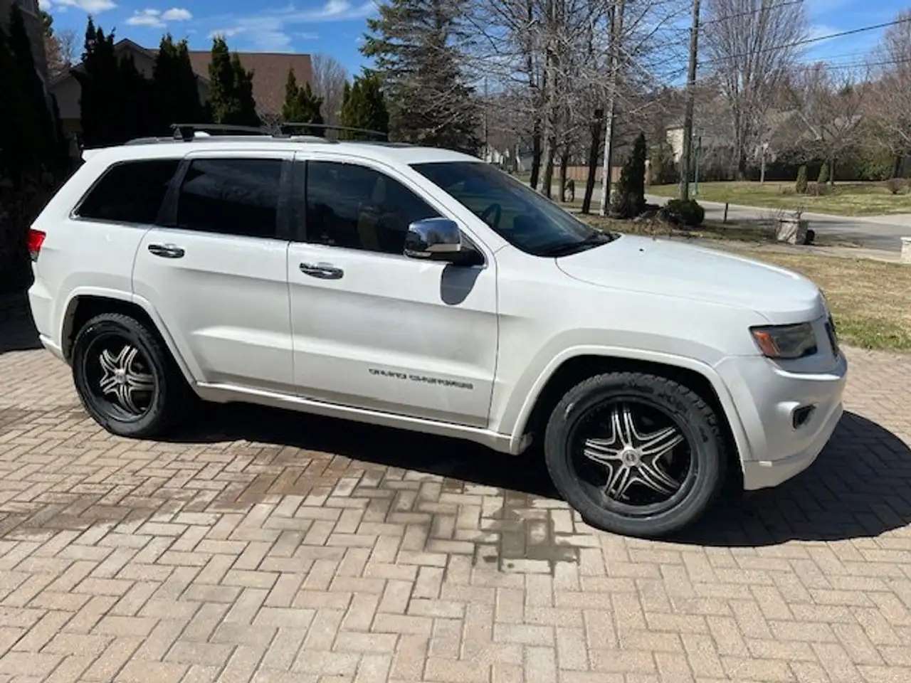 Jeep Grand Cherokee снимка Jeep Grand Cherokee