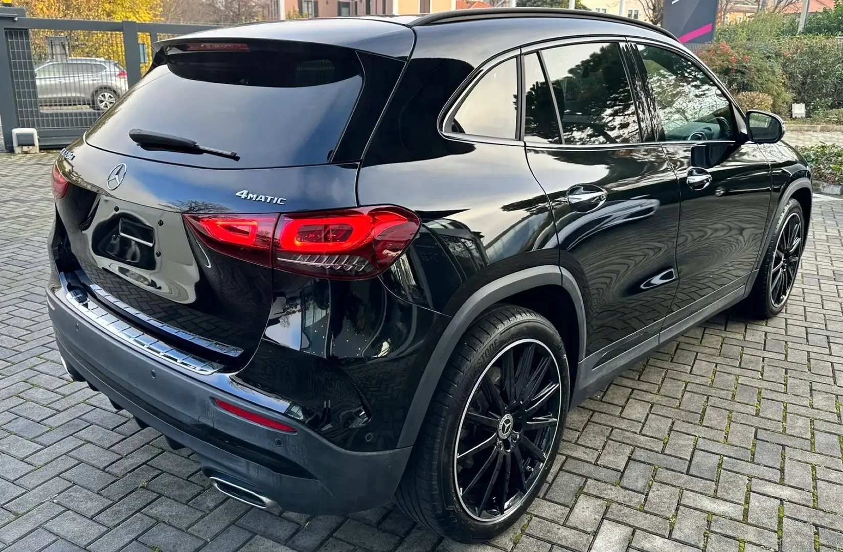 Mercedes-Benz GLA 220 d Premium 4matic auto - 2