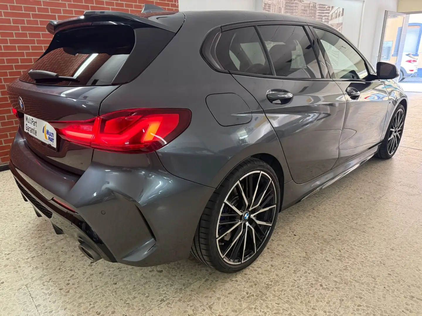 BMW 135 Lim.*PDC*LED*BMW-Service*TOP* Grau - 2