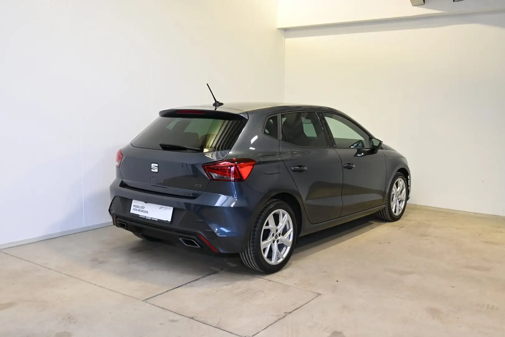 SEAT Ibiza FR Edition 1.0 TSI 95PS Grau - 2