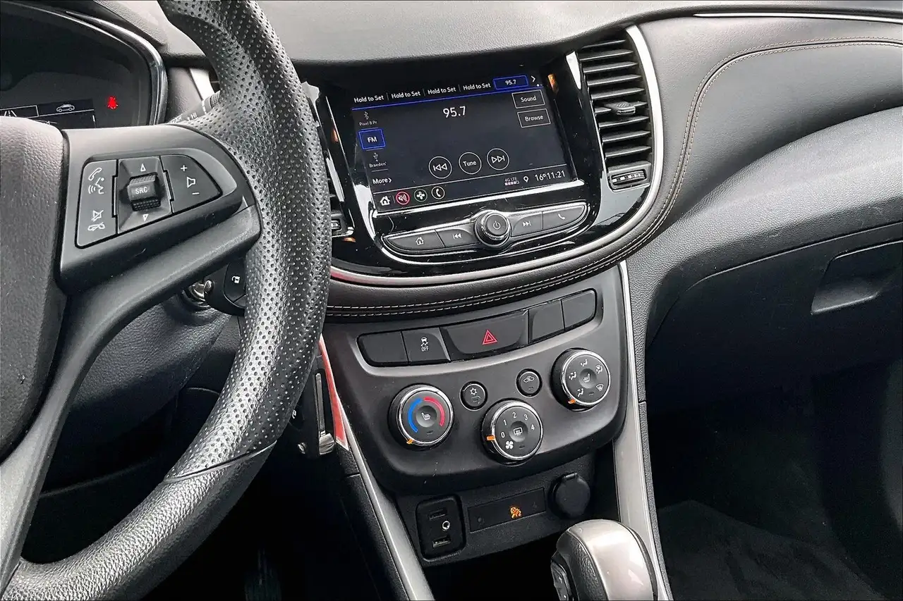 Chevrolet Trax photo Chevrolet Trax