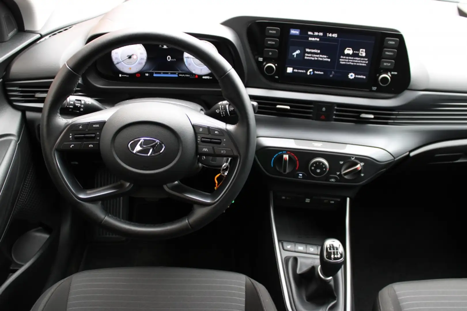 Hyundai i20 1.0 T-GDI Comfort Zwart - 2
