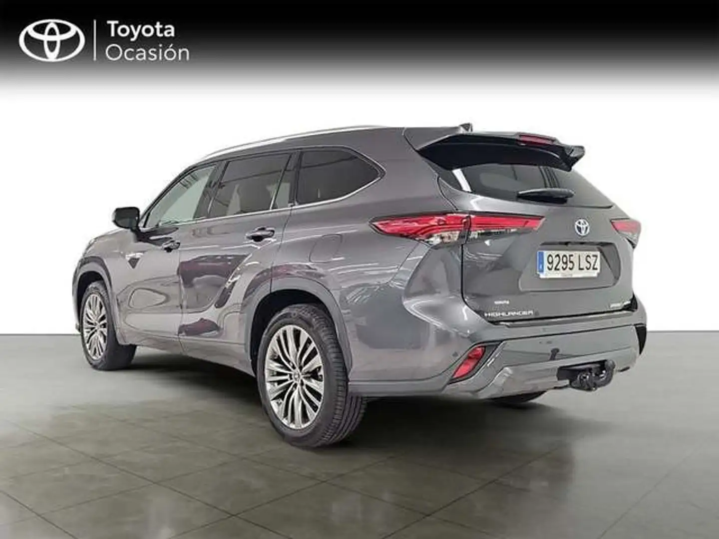 Toyota Highlander 2.5 hybrid Advance T. Panorámico Pintura especial Gris - 2