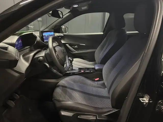 Peugeot 2008 view 14