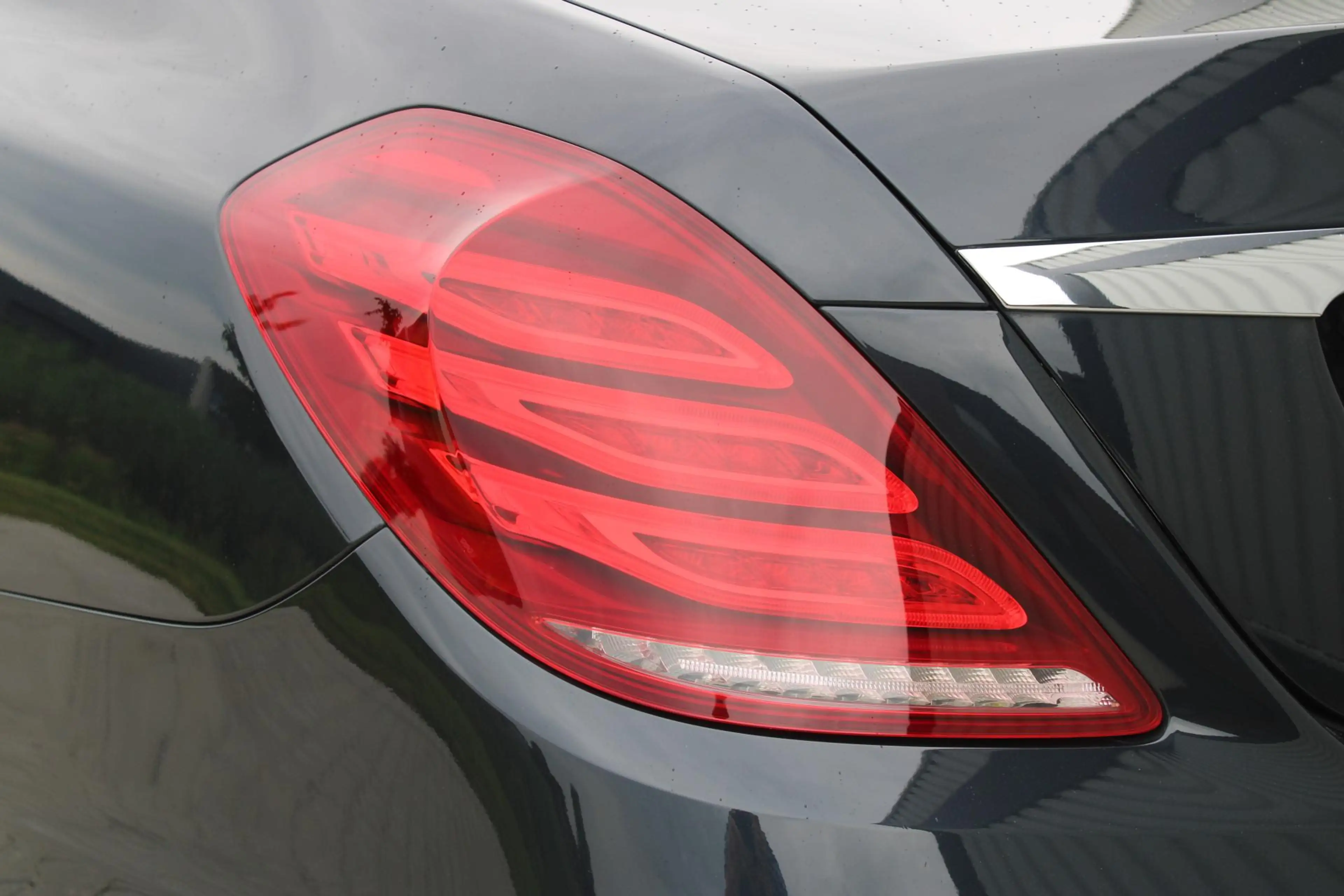 Mercedes-Benz S 63 AMG 4Matic Lang 585PK V8 | Drivers Package | Burmester — photo 12