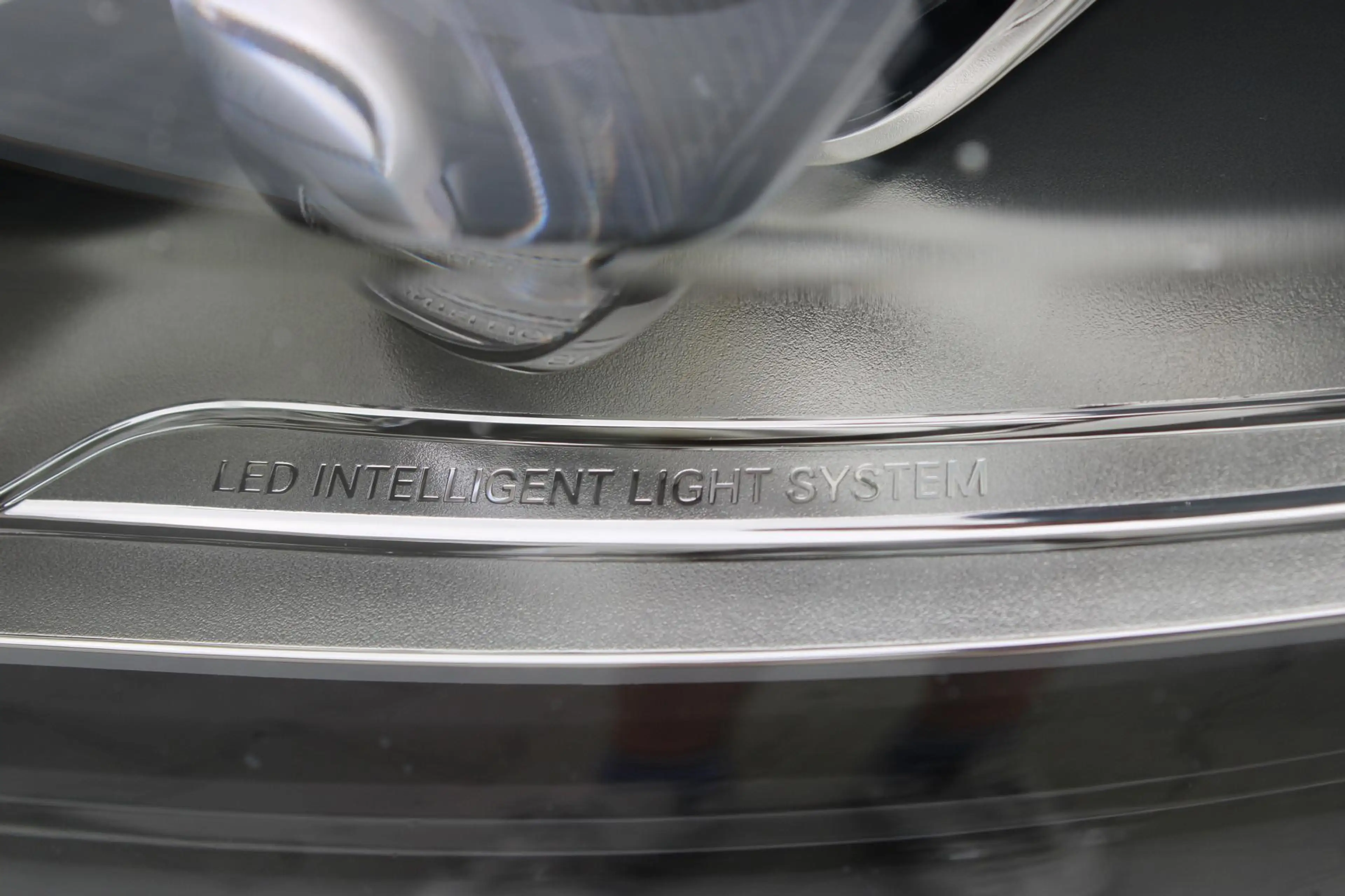 Mercedes-Benz S 63 AMG 4Matic Lang 585PK V8 | Drivers Package | Burmester — photo 15