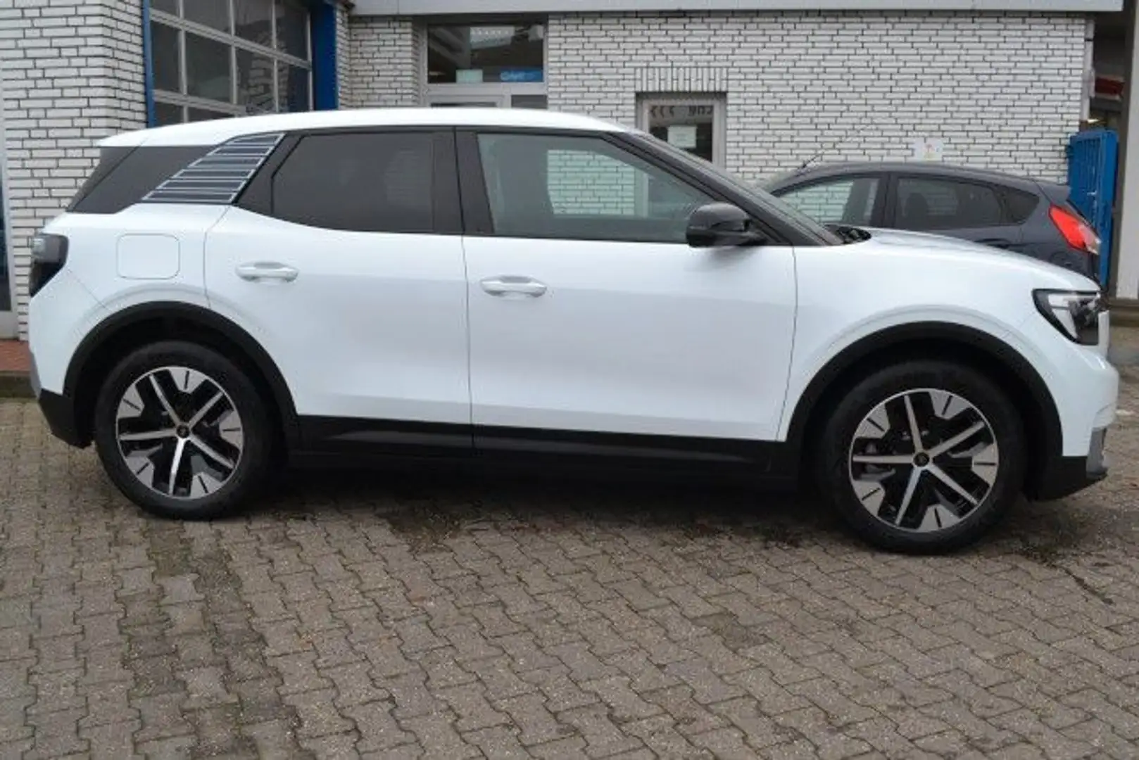 Ford Explorer 77kWh Wärmepumpe AHK HeadUp Bianco - 2