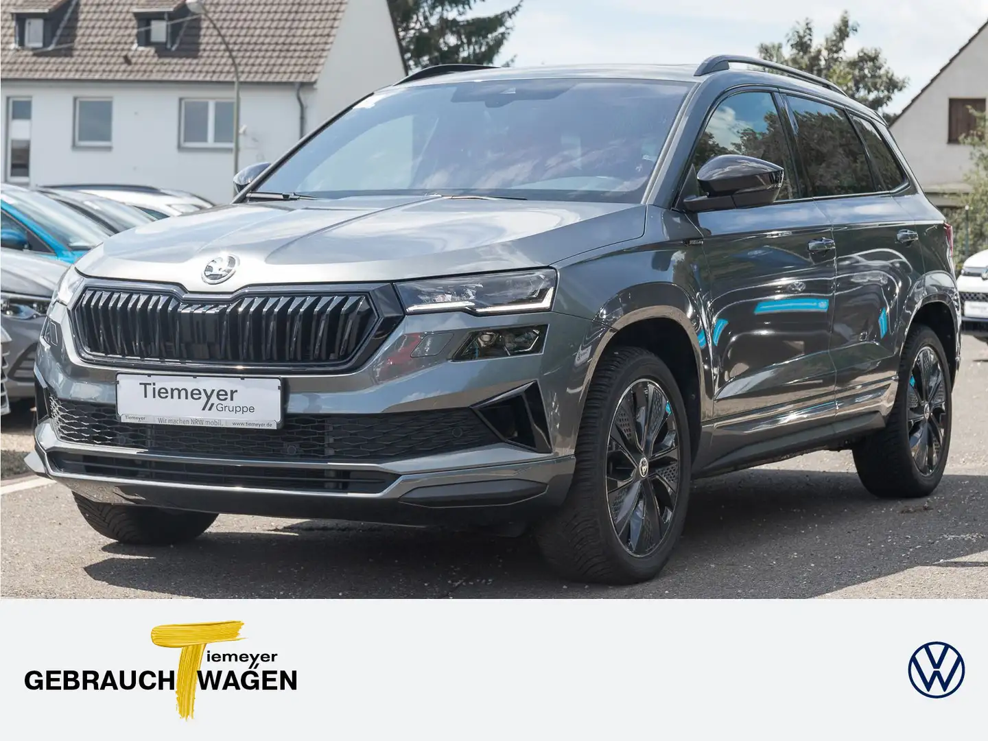Skoda Karoq 1.5 TSI DSG SPORTLINE LM18 LEDER PANO NAVI Grau - 1