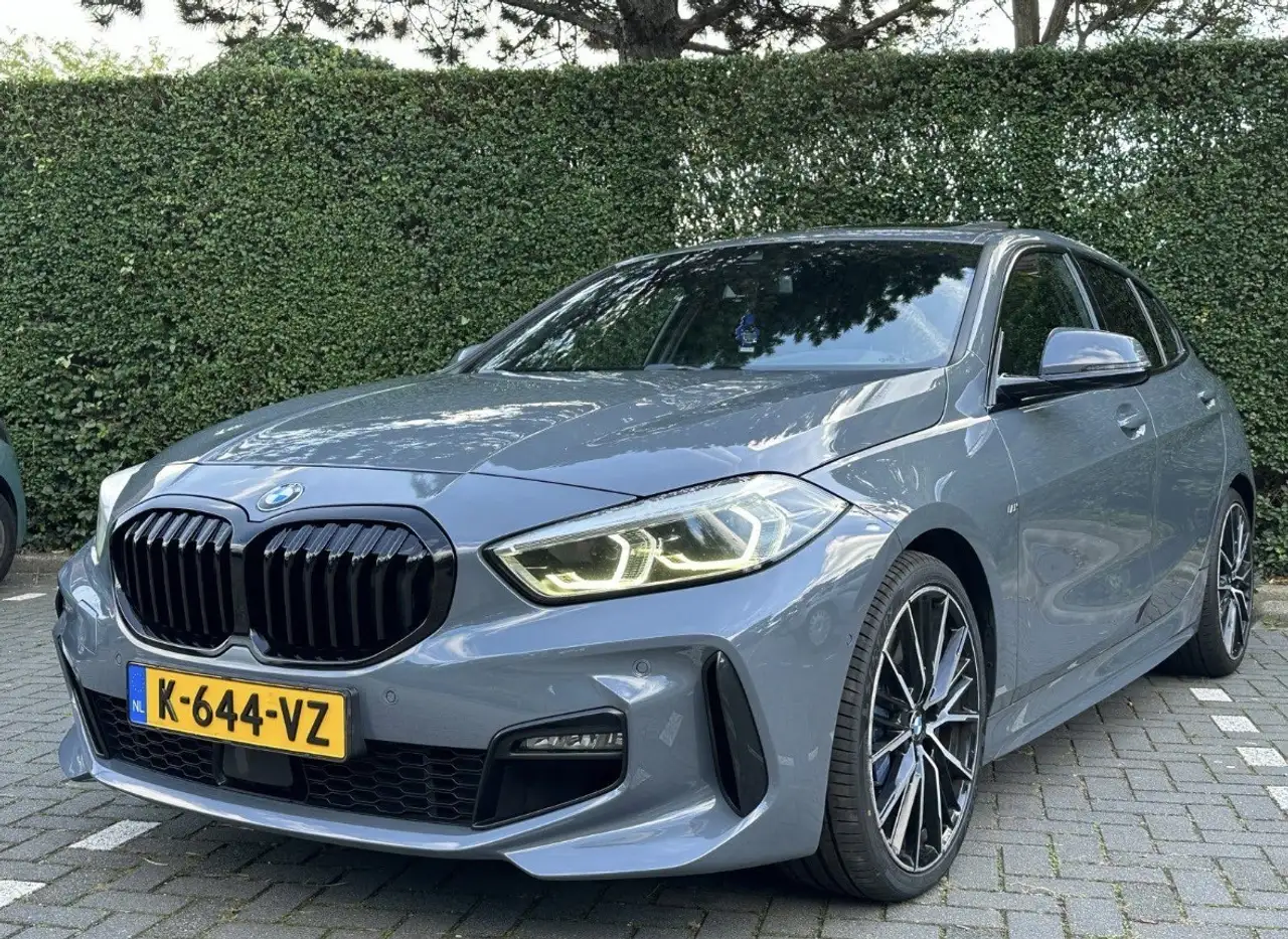 BMW 118