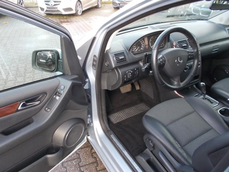 Mercedes-Benz A 150 A150 Elegance, Parkassistent Allwetter — photo 15