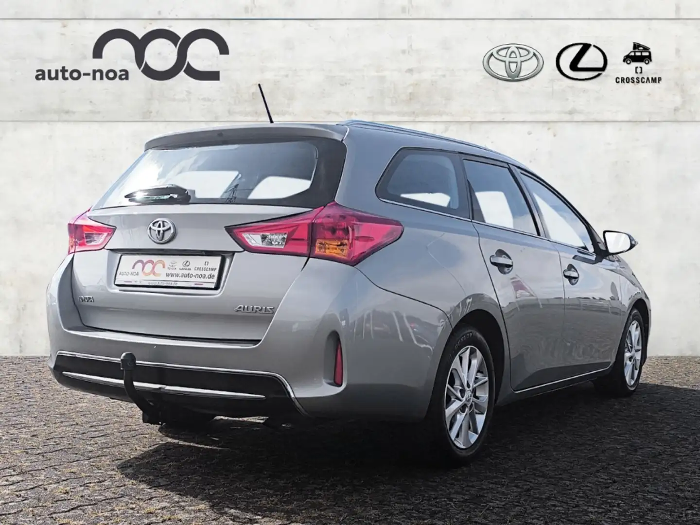 Toyota Auris Touring Sports Life+ 1.33 Dual-VVT-i Klimaautom Rü Argent - 2