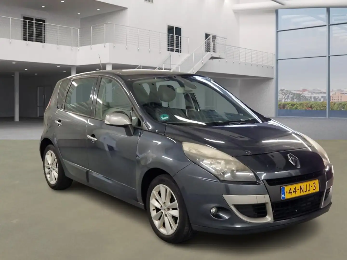 Renault Scenic 1.6 Celsium/ NAVI/ CRUISE Grijs - 2