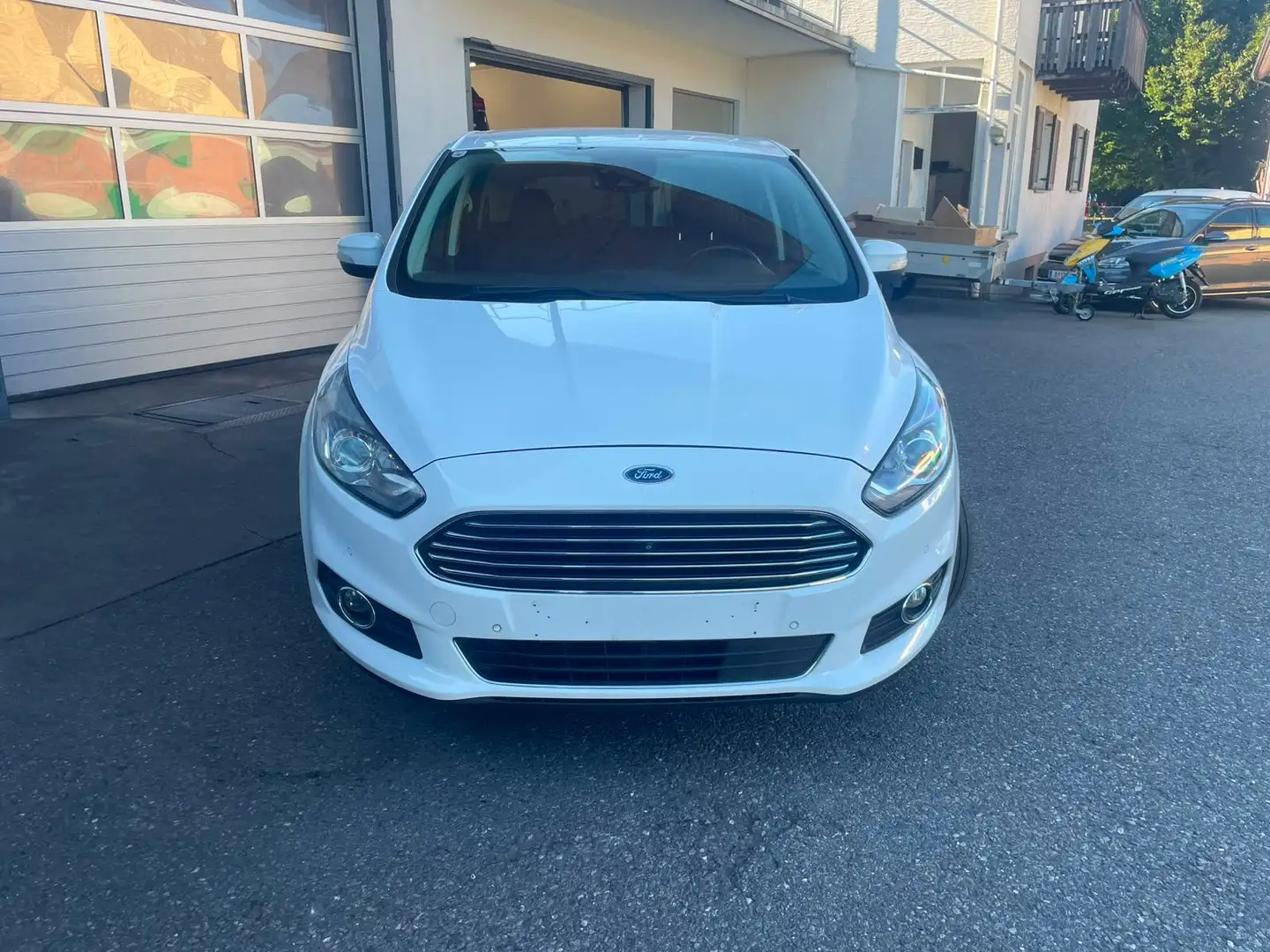 Ford S-Max ST-Line Weiß - 2