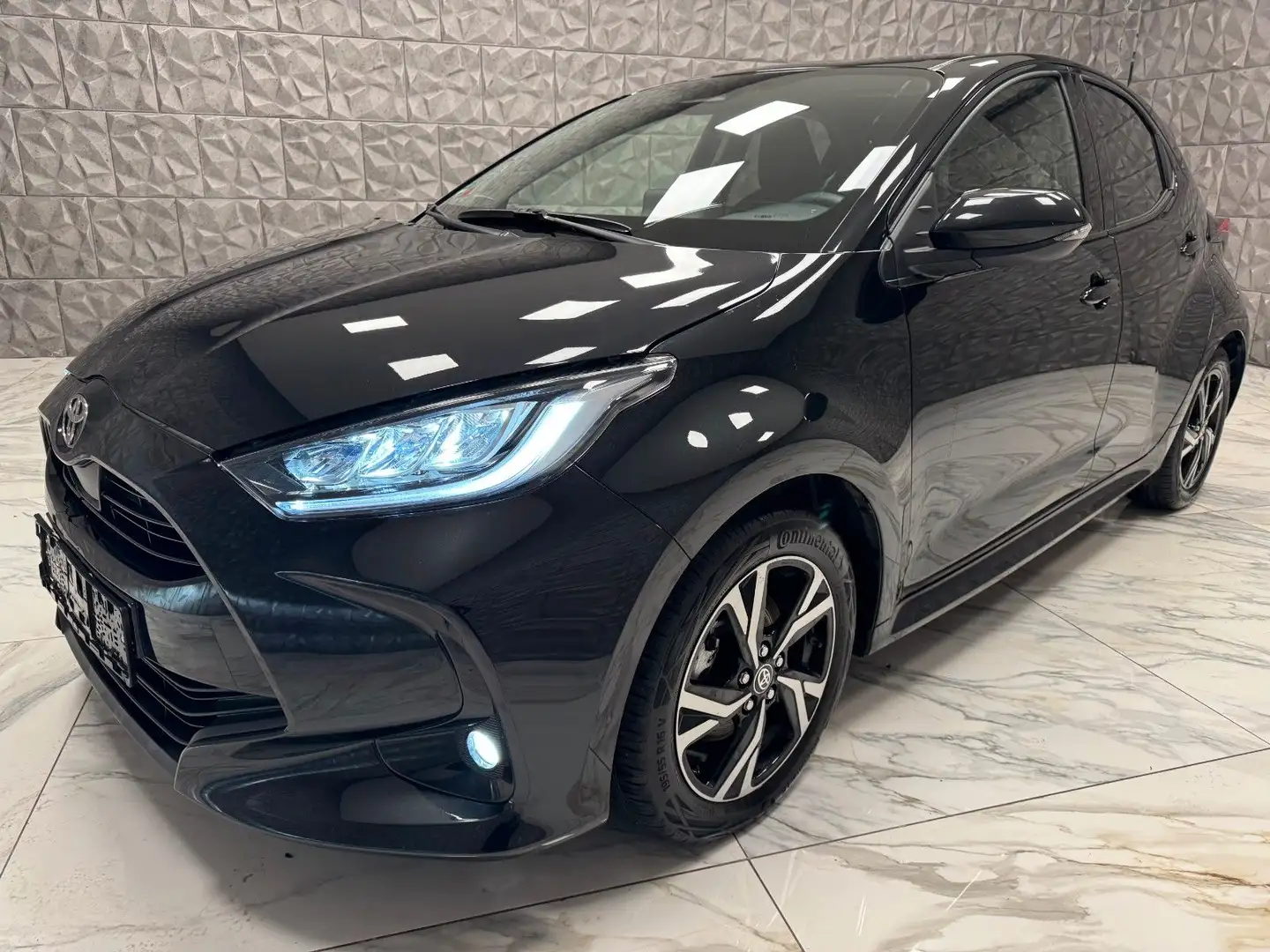 Toyota Yaris Hybrid Team Deutschland Schwarz - 1