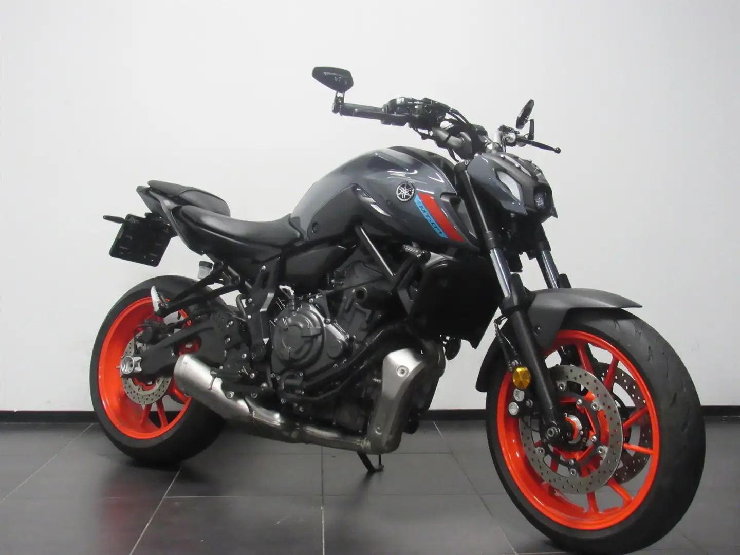 Yamaha MT-07 ABS Grijs - 2